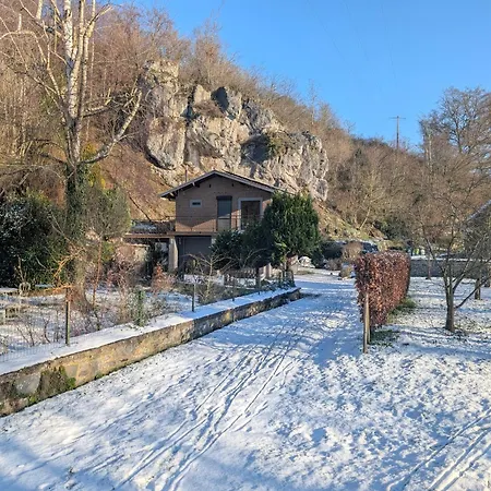 Holiday home Des Quairelles - Nature & Lacs De L'eau D'heure *